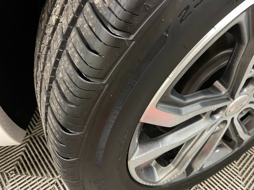 Certified 2019 GMC Terrain Denali w/ Advanced Safety Package image 52