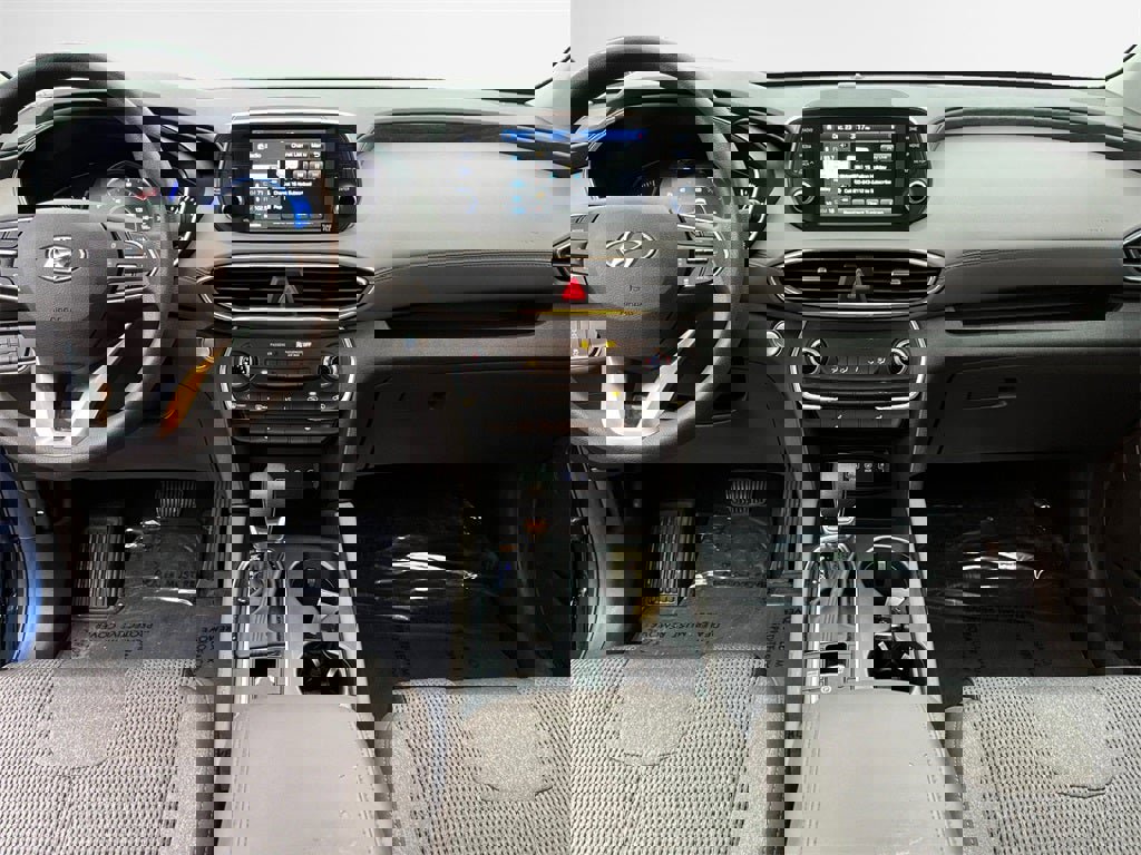 Used 2020 Hyundai Santa Fe SEL image 16