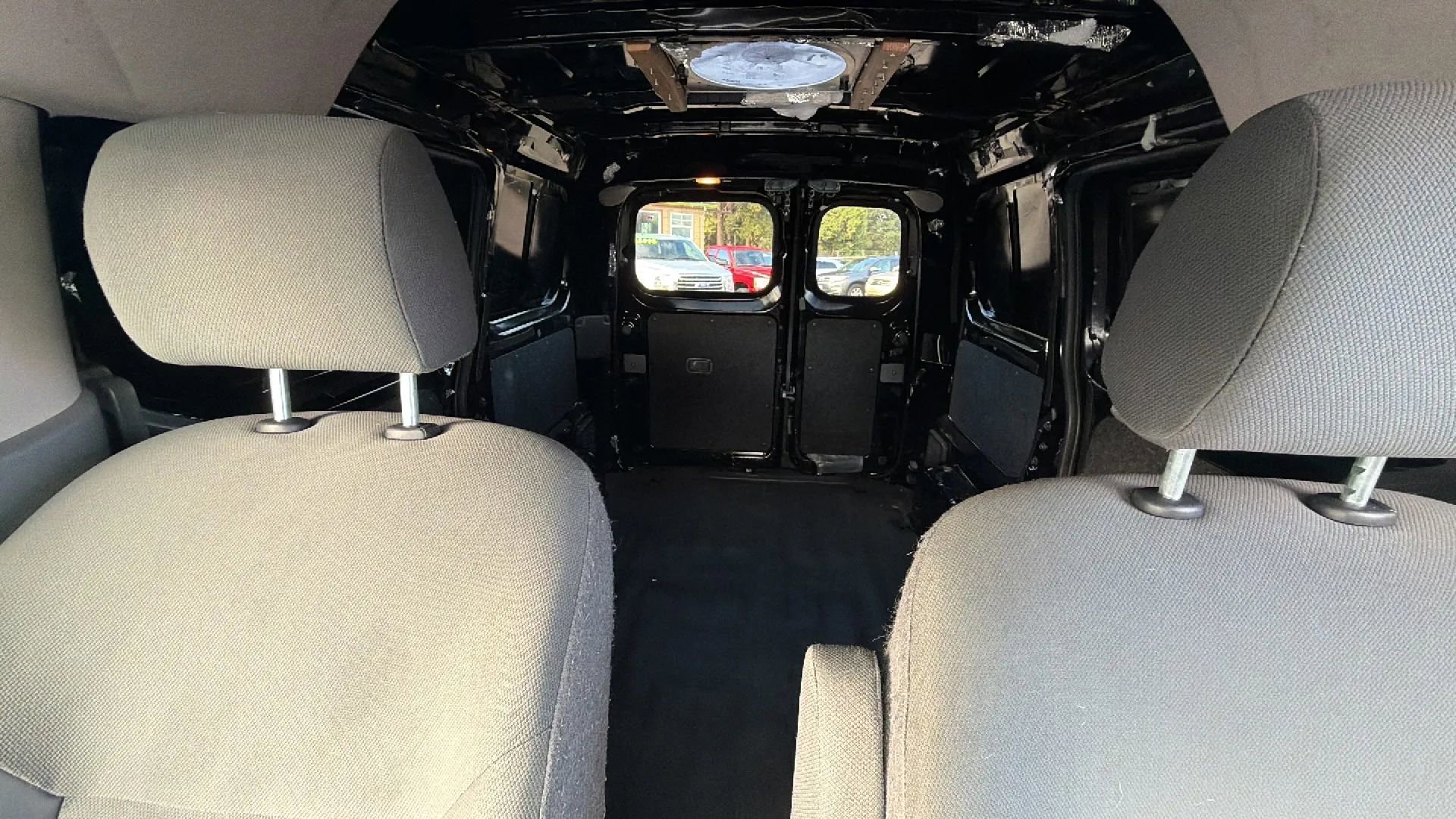 Used 2019 Nissan NV200 S w/ Cruise Control Package image 9