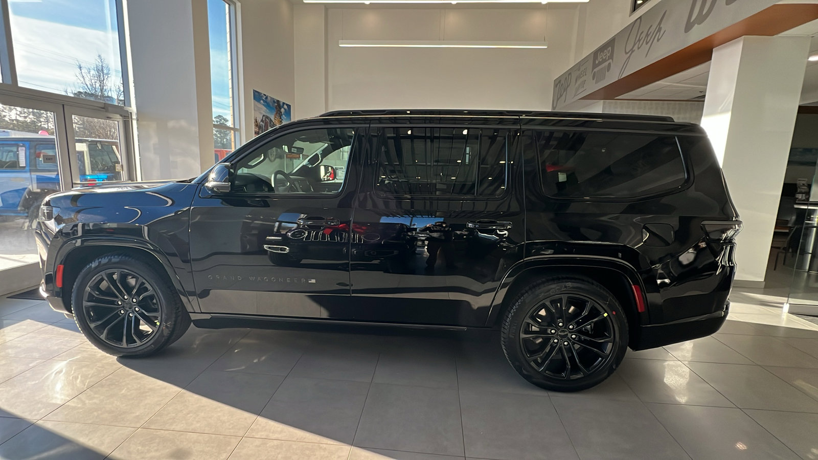 New 2026 Jeep Grand Wagoneer Summit image 5