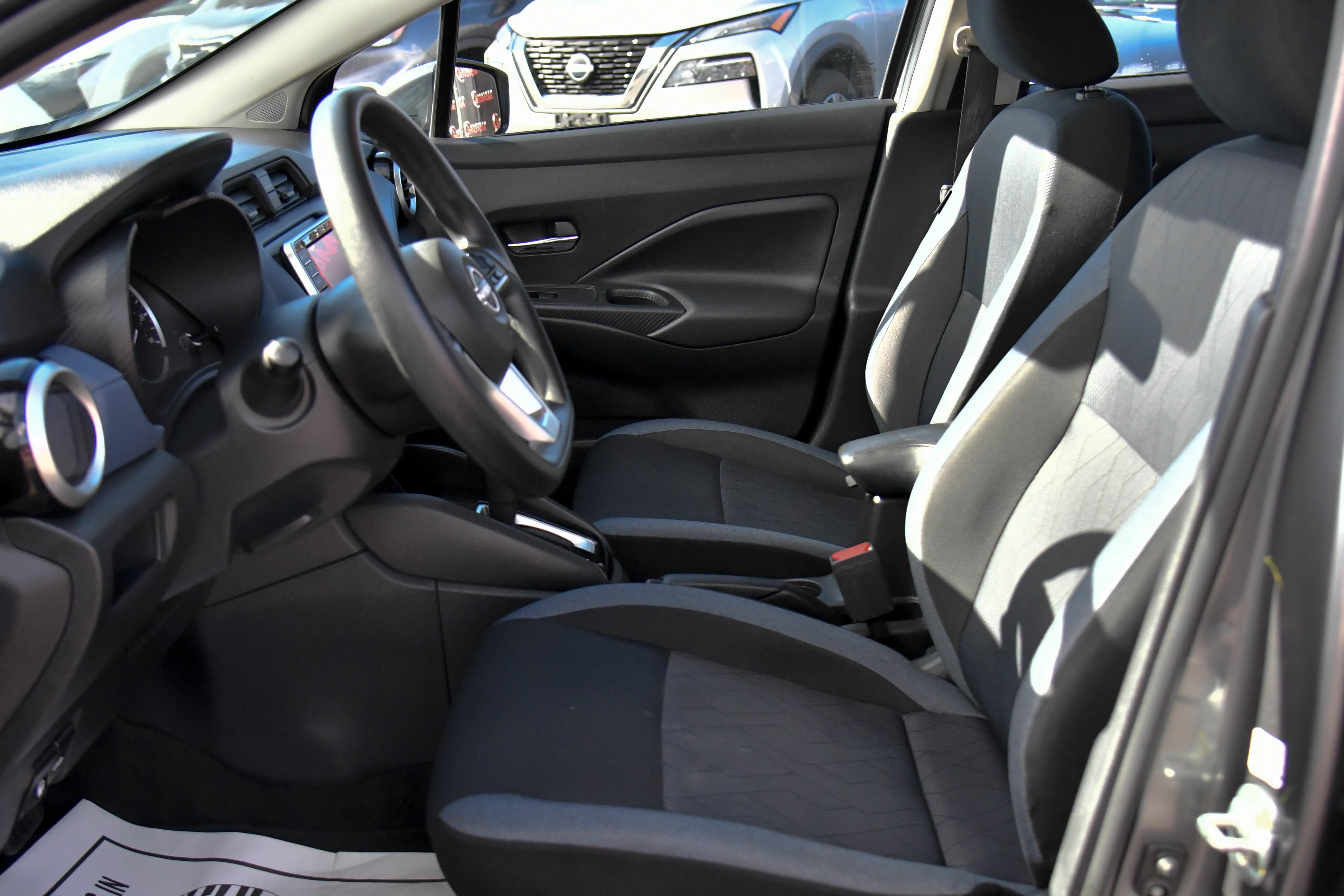 Used 2023 Nissan Versa SV FWD image 16