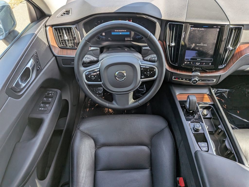 Used 2023 Volvo XC60 T8 Plus AWD/4WD image 15