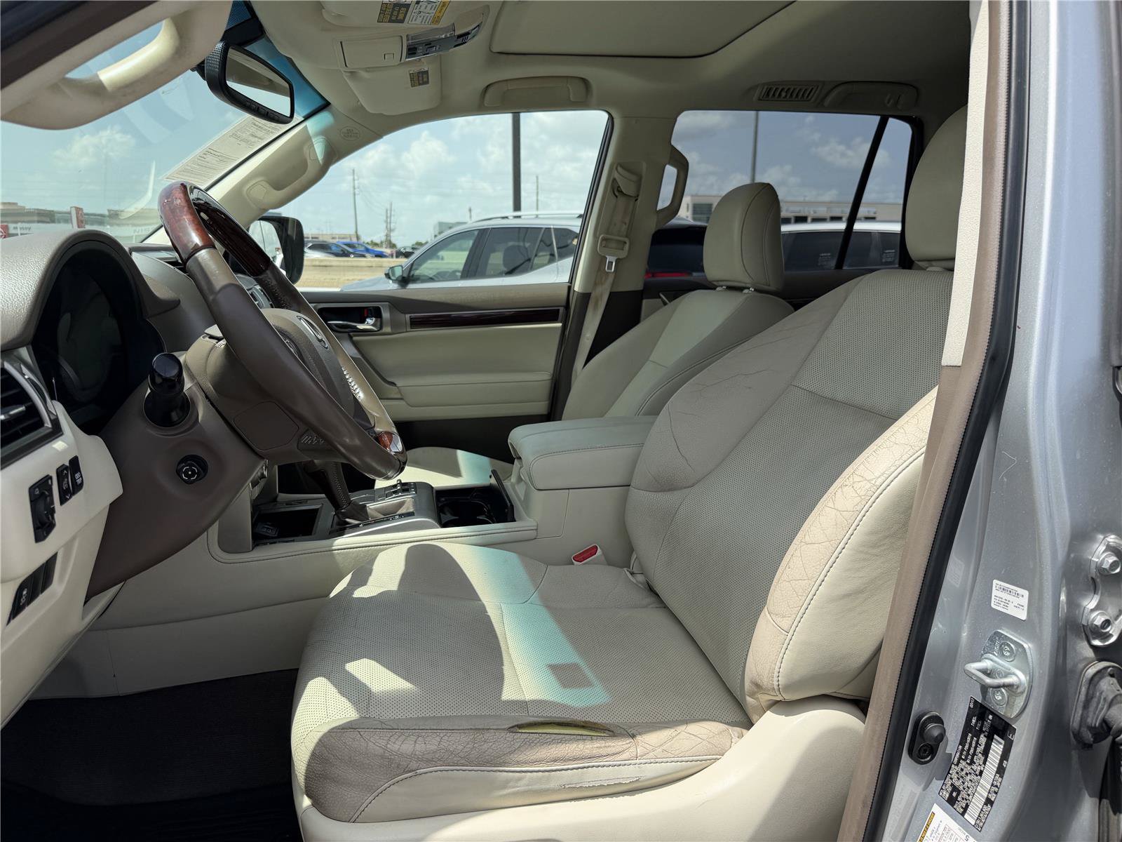 Used 2017 Lexus GX 460 Premium AWD/4WD image 14