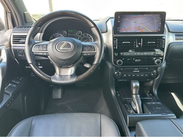 Used 2023 Lexus GX 460 Premium w/ Premium Package image 13