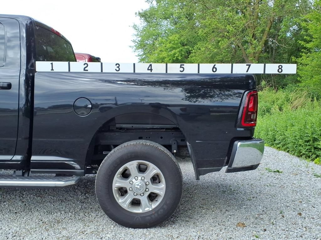 Used 2025 RAM 2500 Big Horn AWD/4WD image 9