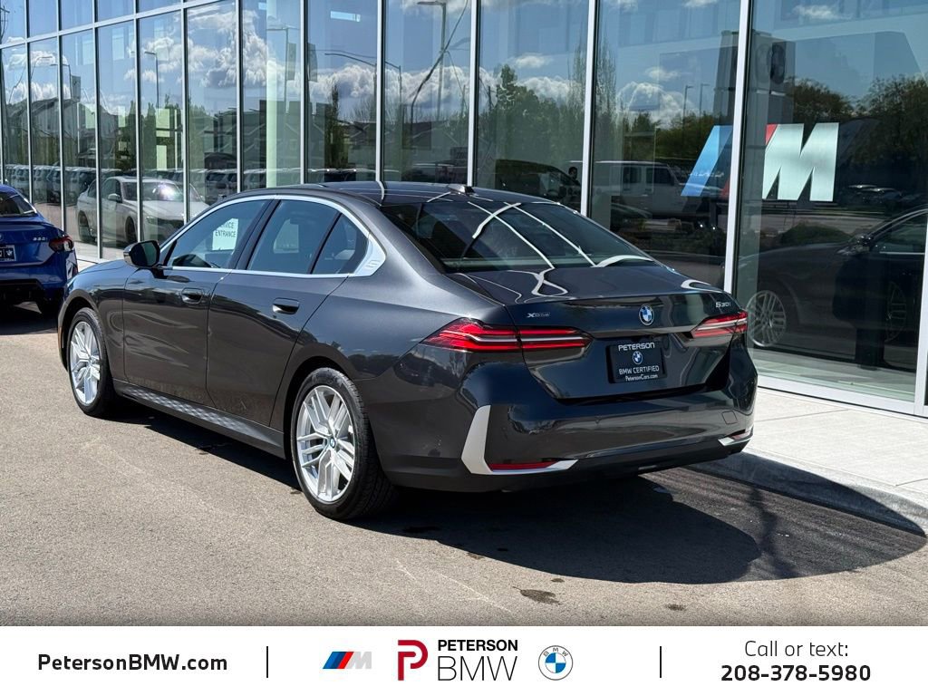 Certified 2025 BMW 530i xDrive AWD/4WD image 3