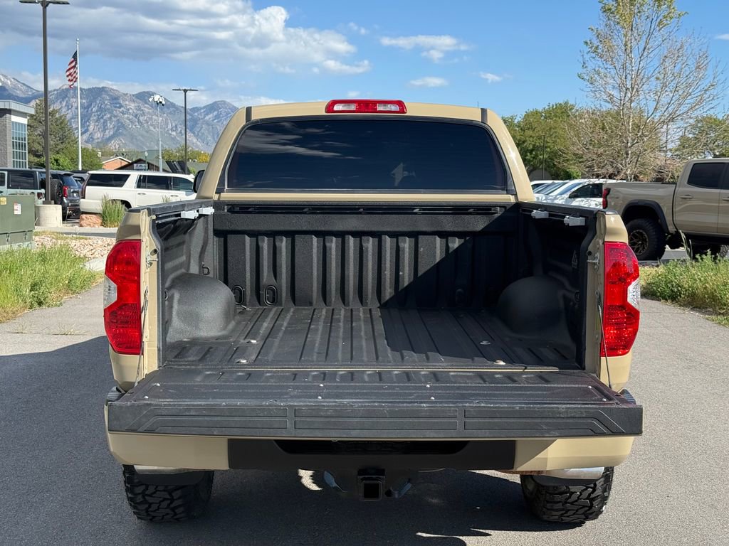 Used 2018 Toyota Tundra Limited w/ Limited Premium Package AWD/4WD image 12