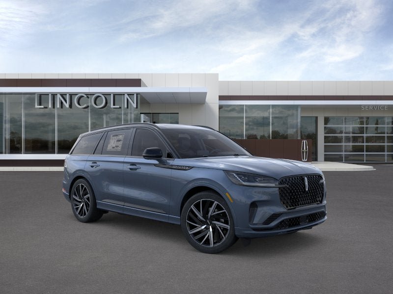 New 2026 Lincoln Aviator Black Label w/ Black Label Special Edition AWD/4WD image 1