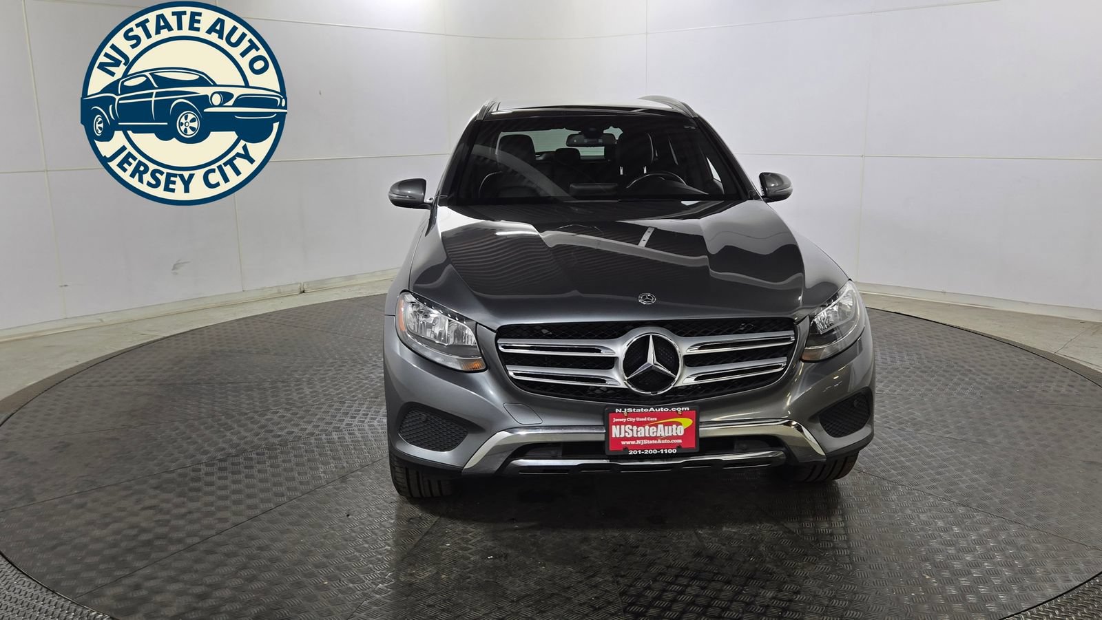 Used 2018 Mercedes-Benz GLC 300 4MATIC image 2