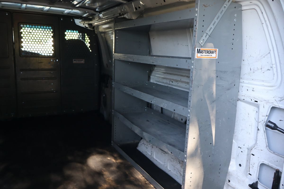 Used 2006 Ford E-250 and Econoline 250 RWD image 15