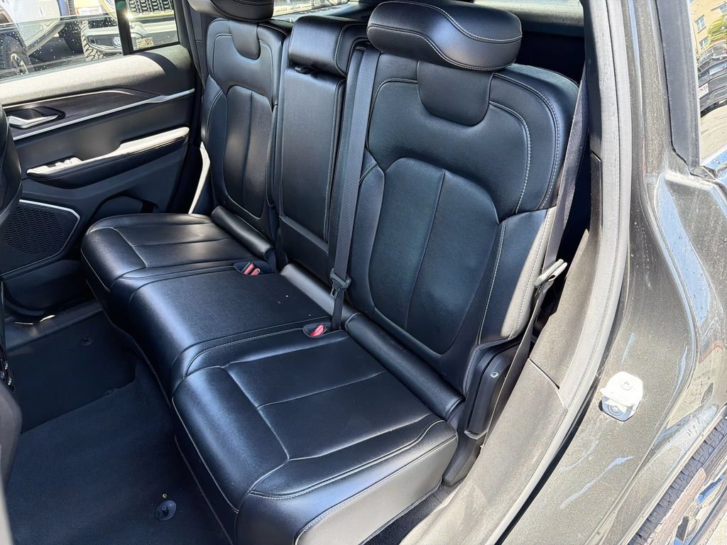 Used 2024 Jeep Grand Cherokee Limited 4xe AWD/4WD image 25