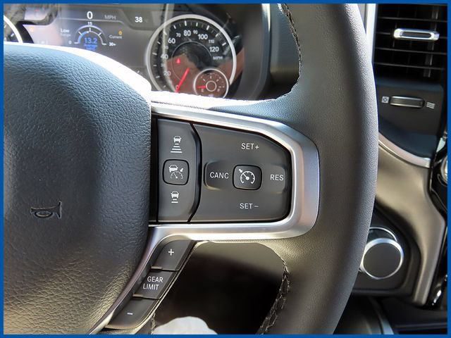 New 2026 RAM 1500 Big Horn AWD/4WD image 18
