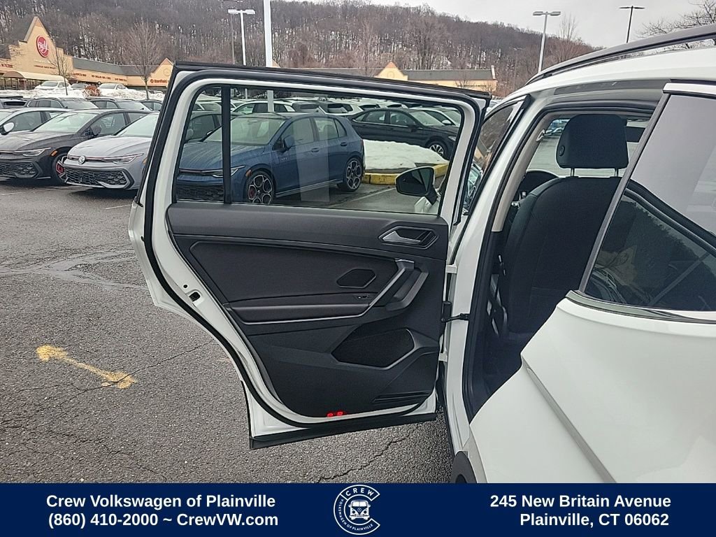 Used 2019 Volkswagen Tiguan SE image 48