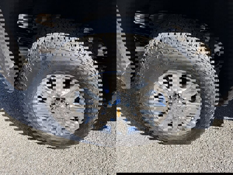 Used 2024 Chevrolet Silverado 2500 LT w/ Convenience Package image 10