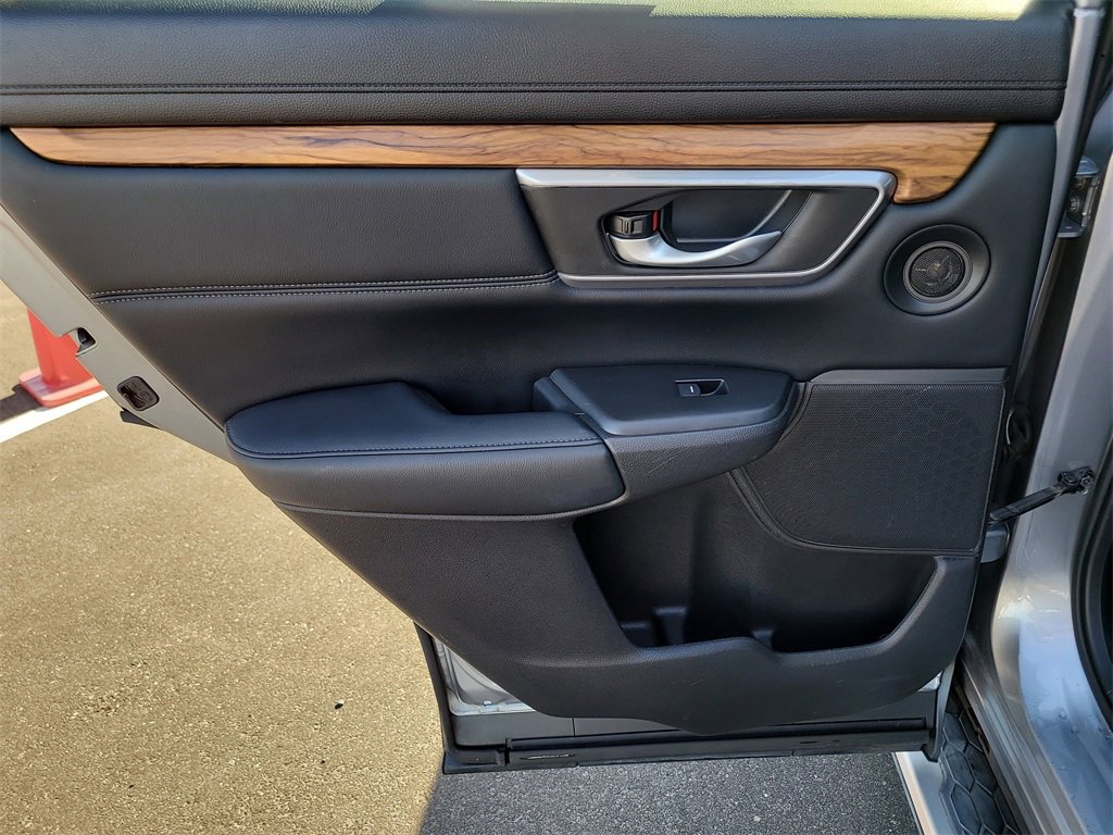 Used 2017 Honda CR-V EX-L image 9