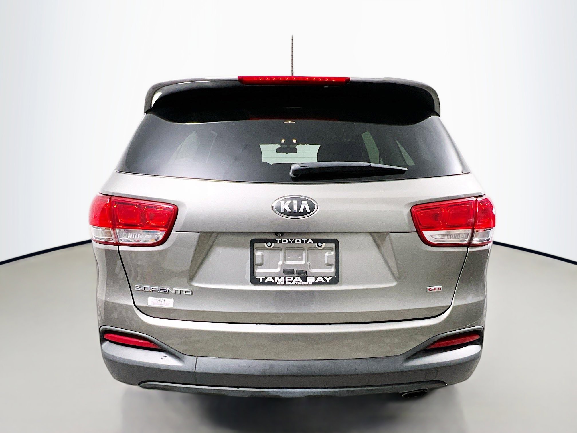 Used 2017 Kia Sorento LX image 6