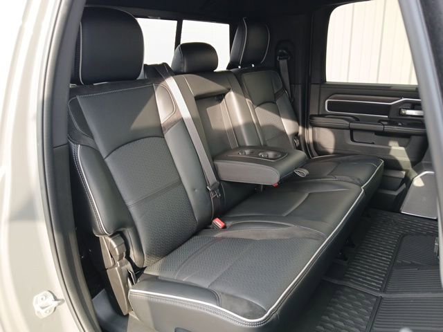 New 2026 RAM 2500 Laramie AWD/4WD image 33