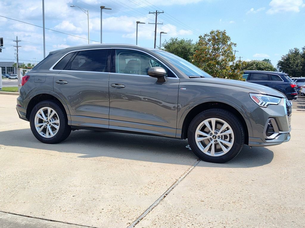 Used 2025 Audi Q3 2.0T Premium w/ Convenience Package AWD/4WD image 14