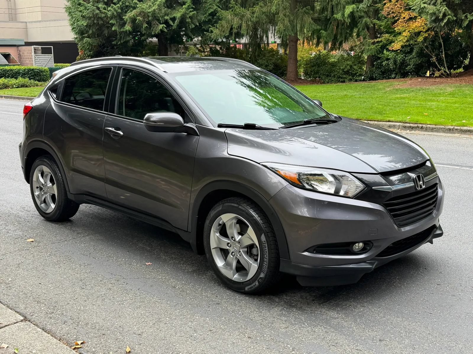 Used 2017 Honda HR-V EX-L image 16