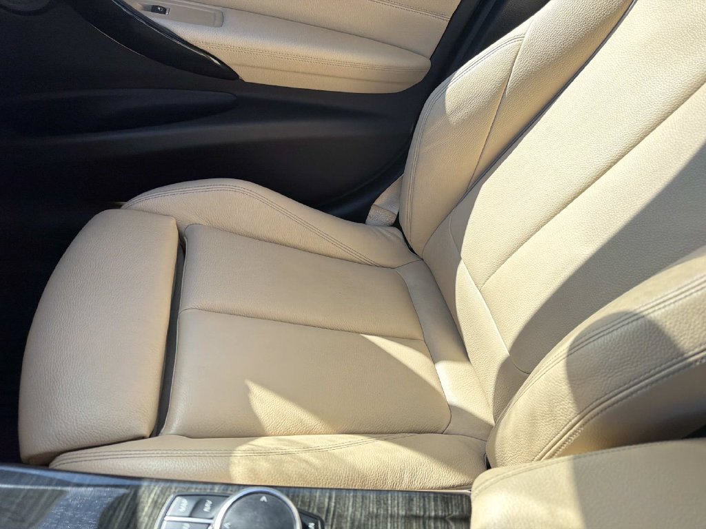 Used 2018 BMW 330i Sedan RWD image 16