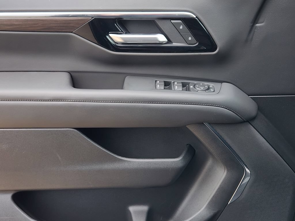 New 2026 Chevrolet Tahoe LS AWD/4WD image 17