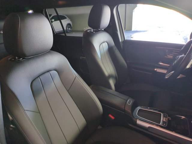 Used 2026 Mercedes-Benz GLB 250 image 20