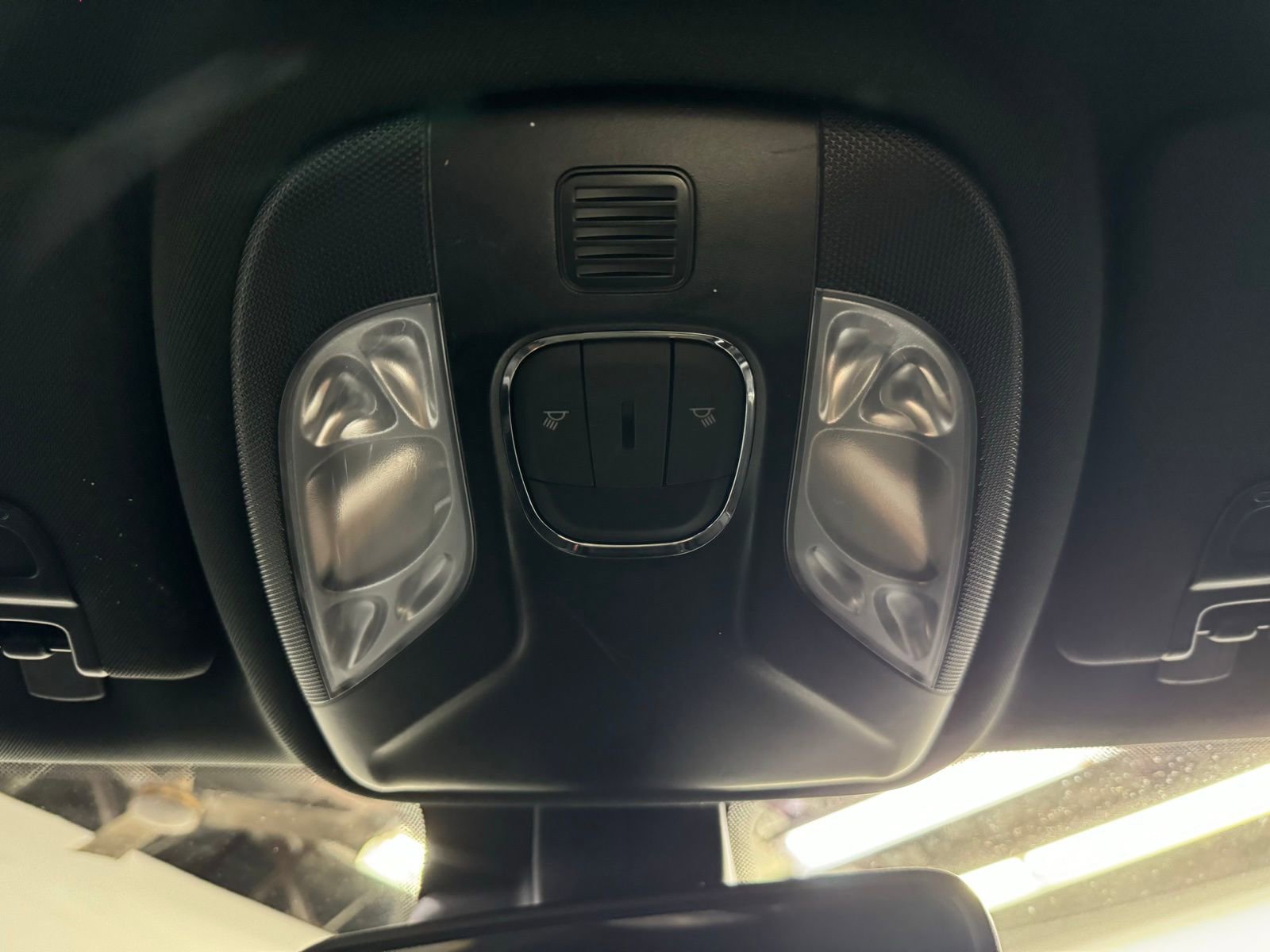 Used 2024 Jeep Compass Trailhawk w/ Trailhawk Convenience Group image 22