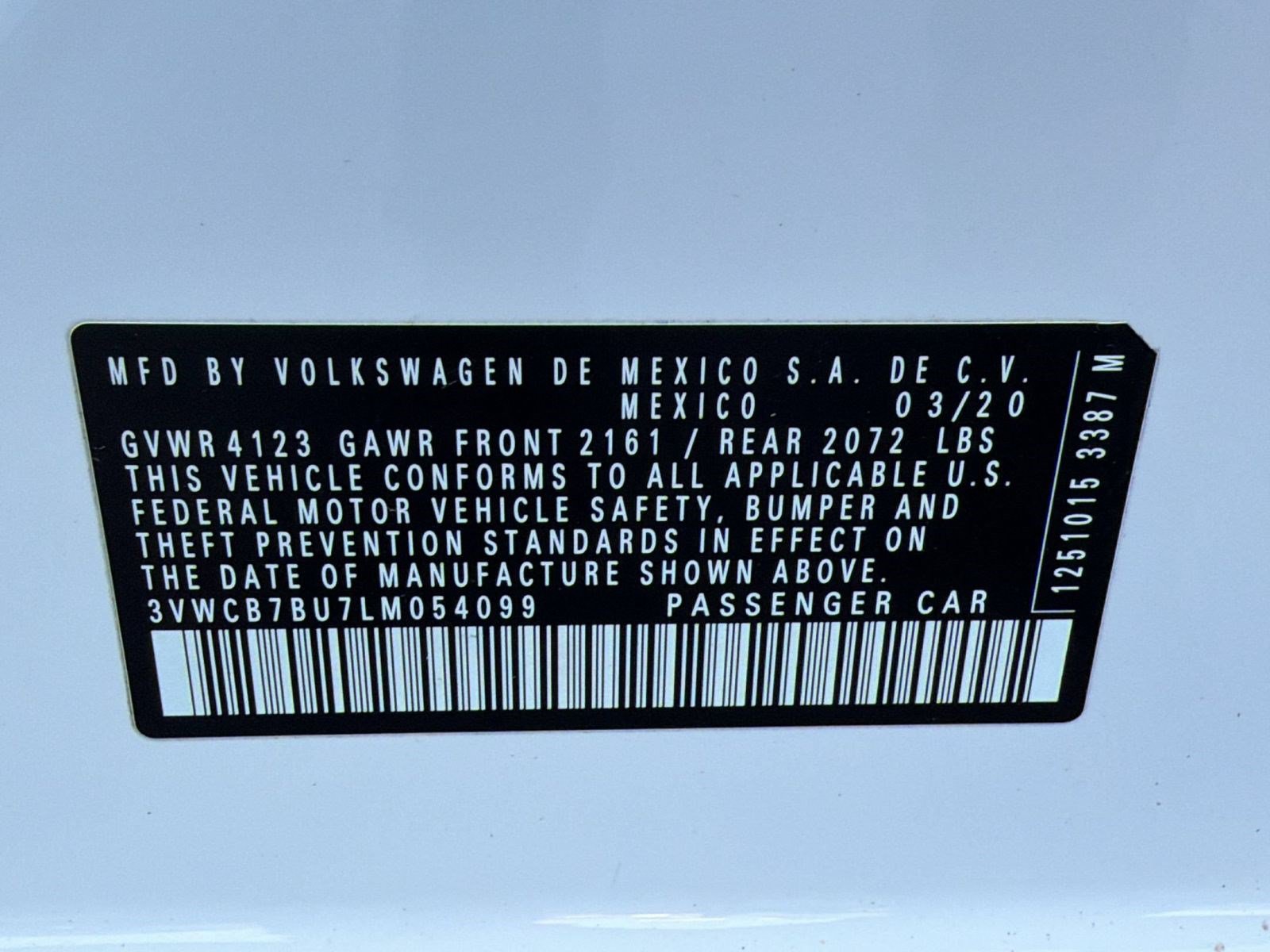 Used 2020 Volkswagen Jetta R-Line w/ R-Line Cold Weather Package FWD image 23