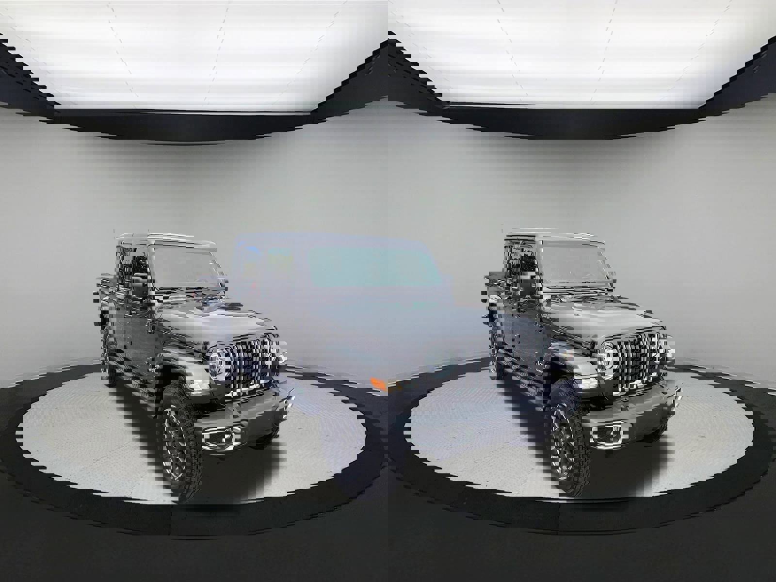 Used 2021 Jeep Gladiator Overland w/ Dual Top Group image 2