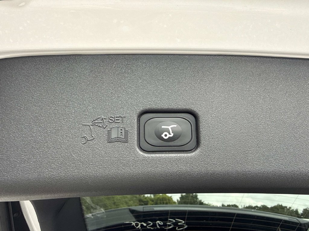 New 2026 Lincoln Nautilus Reserve AWD/4WD image 12