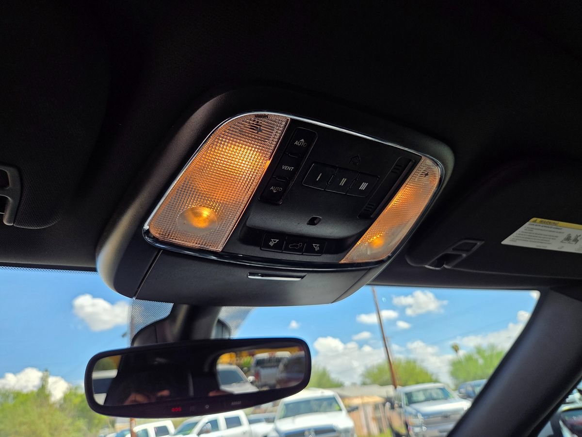 Used 2018 Jeep Grand Cherokee Altitude RWD image 39