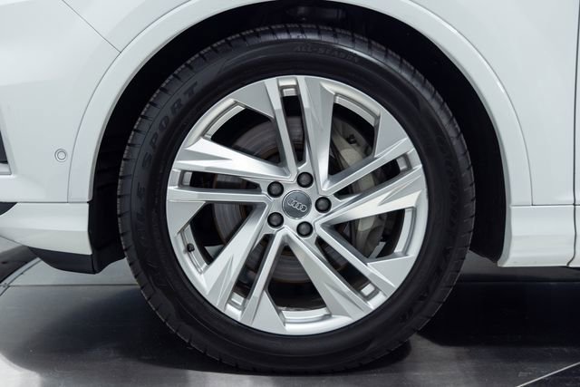 Used 2020 Audi Q7 3.0T Prestige w/ Prestige Package AWD/4WD image 28