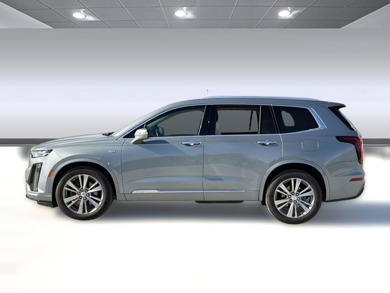 Used 2023 Cadillac XT6 Premium Luxury image 2