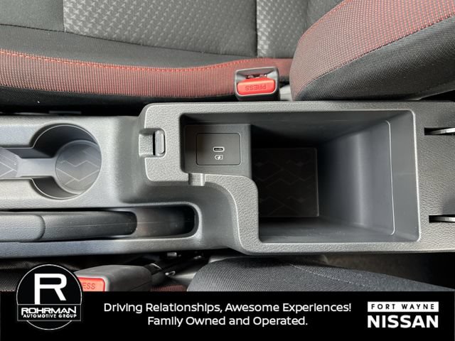 Used 2025 Nissan Versa SR w/ Trunk Package FWD image 20