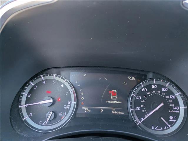 Used 2021 Toyota Highlander XLE image 11