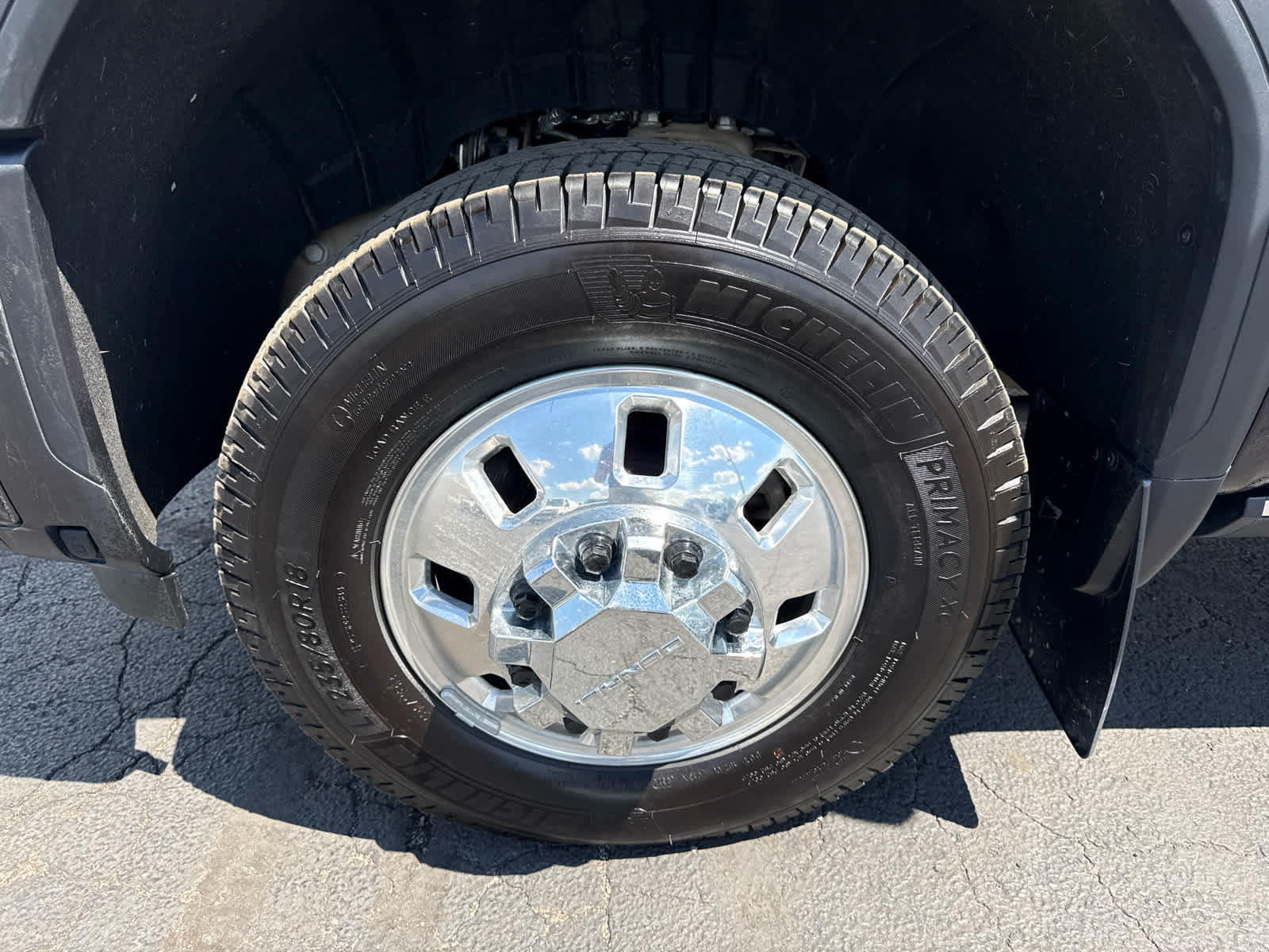 Certified 2026 GMC Sierra 3500 Denali w/ Denali Reserve Package AWD/4WD image 9