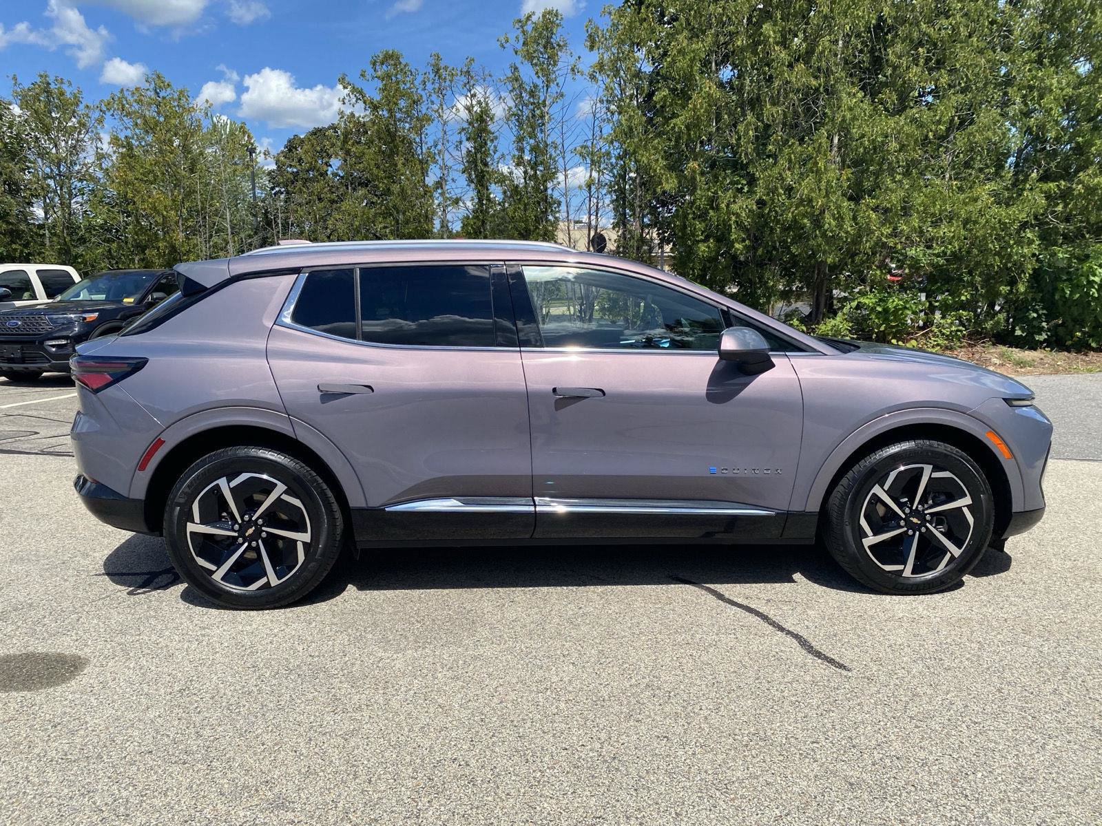 Certified 2024 Chevrolet Equinox EV LT AWD/4WD image 8