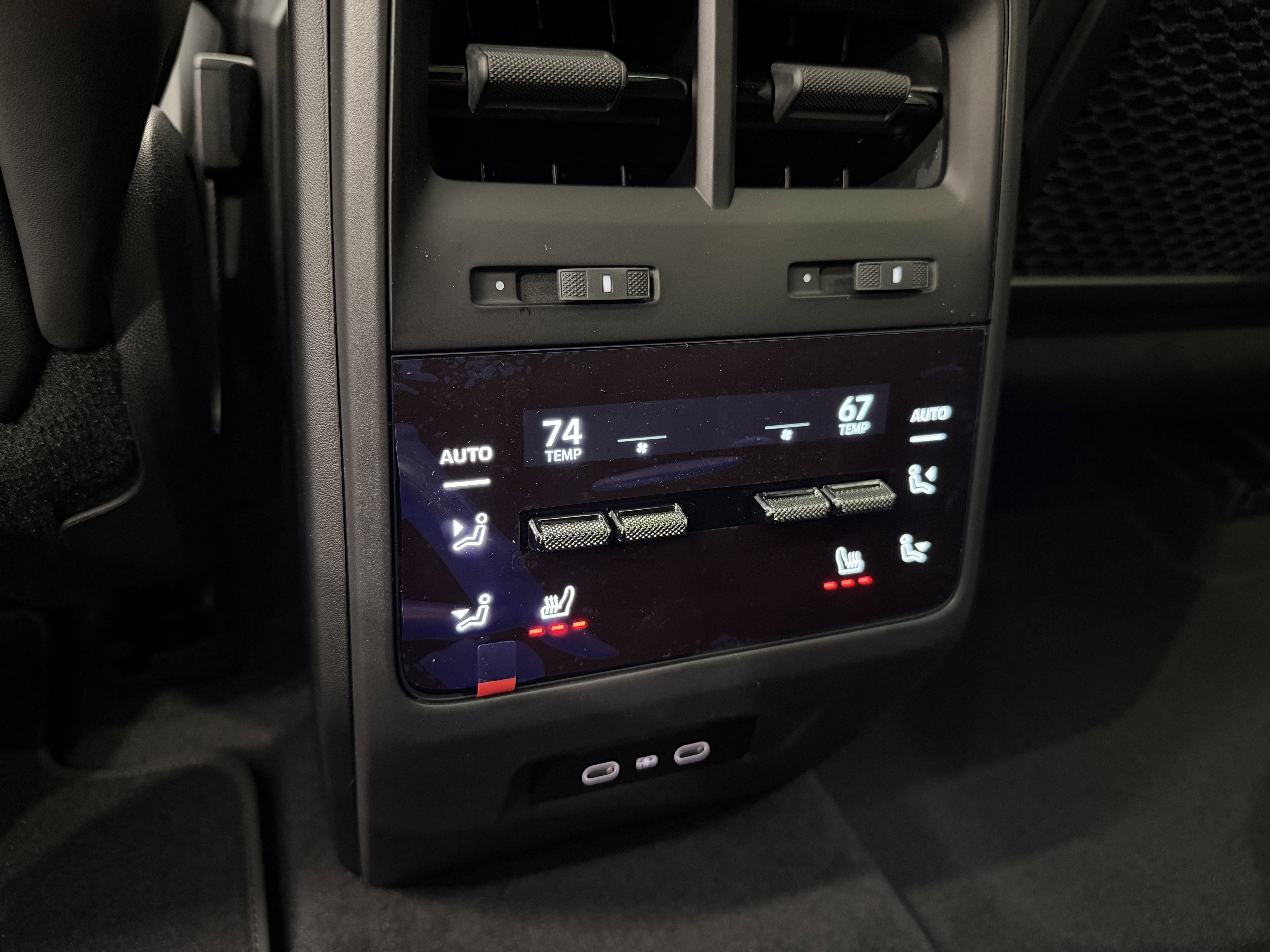 New 2026 Porsche Macan 4 Electric image 21