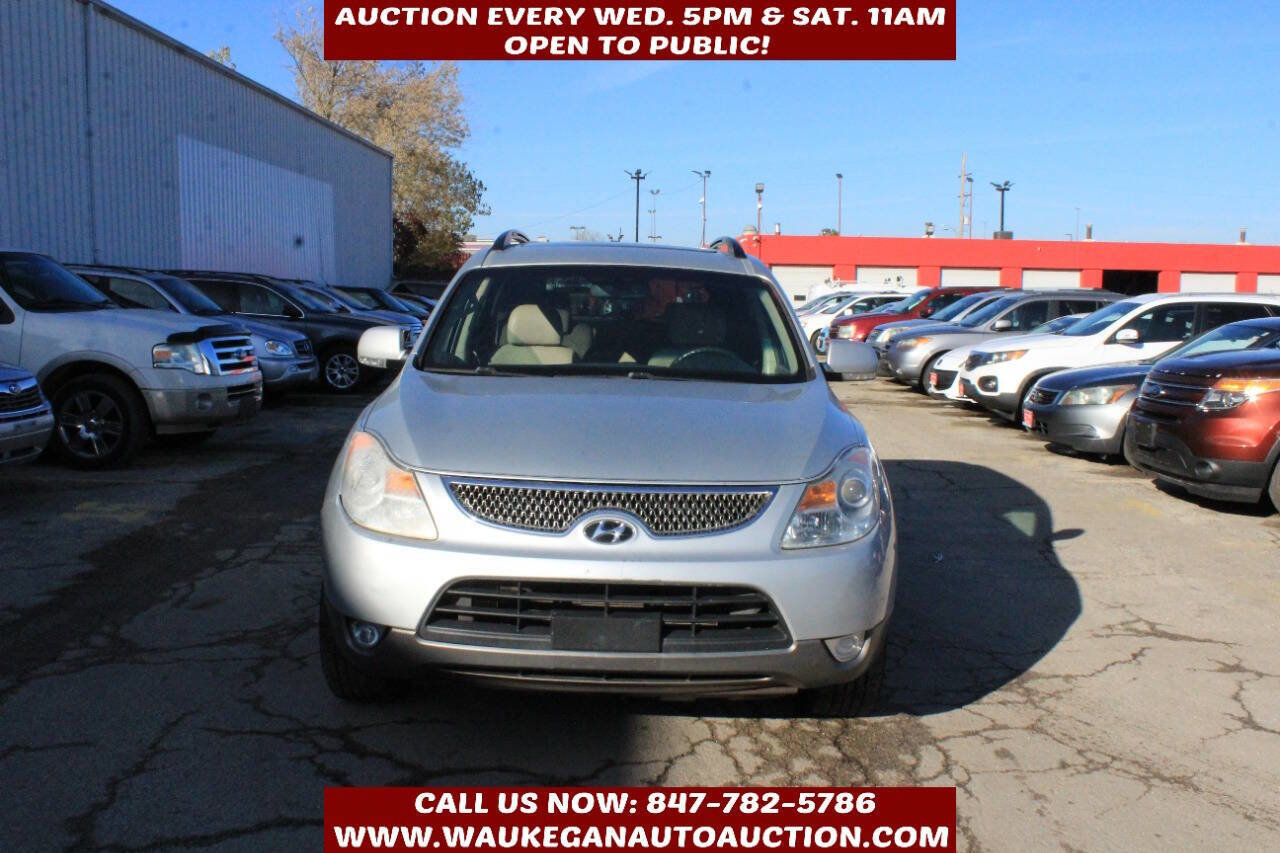 Used 2011 Hyundai Veracruz Limited w/ Navigation Pkg 3 image 2