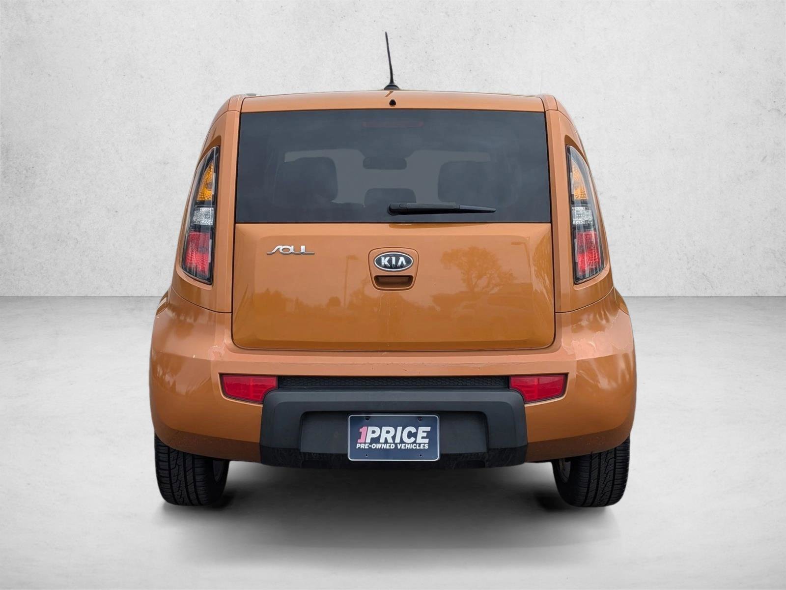 Used 2011 Kia Soul + w/ Audio Pkg FWD image 7