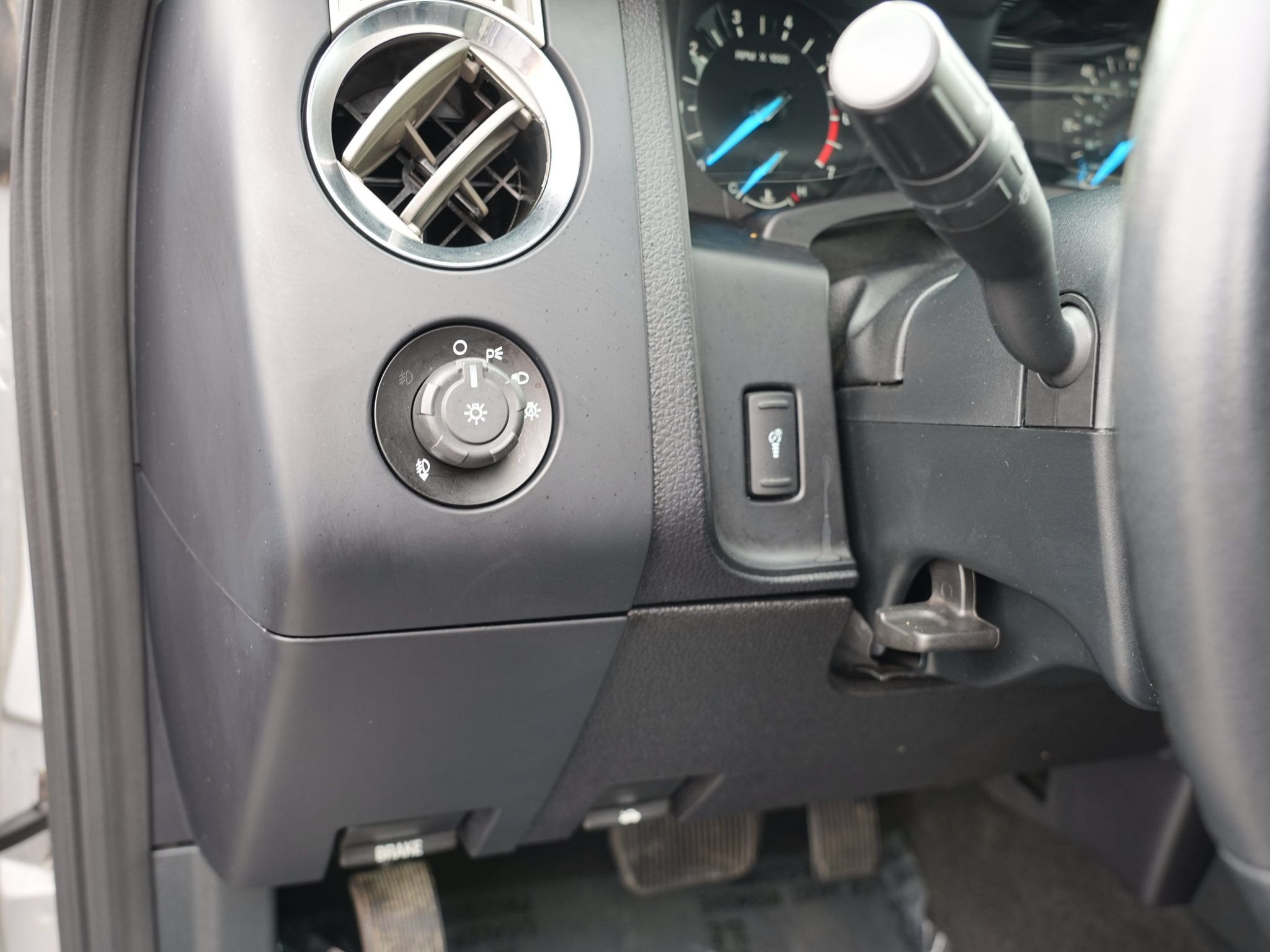 Used 2017 Ford Expedition EL XL w/ Equipment Group 101A RWD image 16