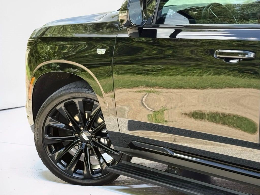 Certified 2025 Cadillac Escalade Sport w/ Touring Package AWD/4WD image 8