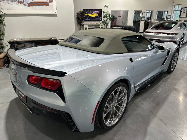 Used 2017 Chevrolet Corvette Grand Sport RWD image 42