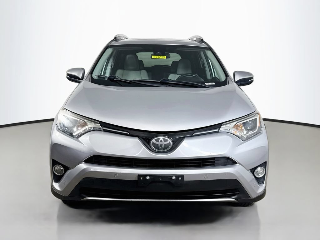 Used 2016 Toyota RAV4 XLE w/ Convenience Package FWD image 2