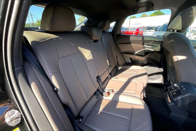 Certified 2025 Audi Q5 Premium w/ Convenience Package AWD/4WD image 27