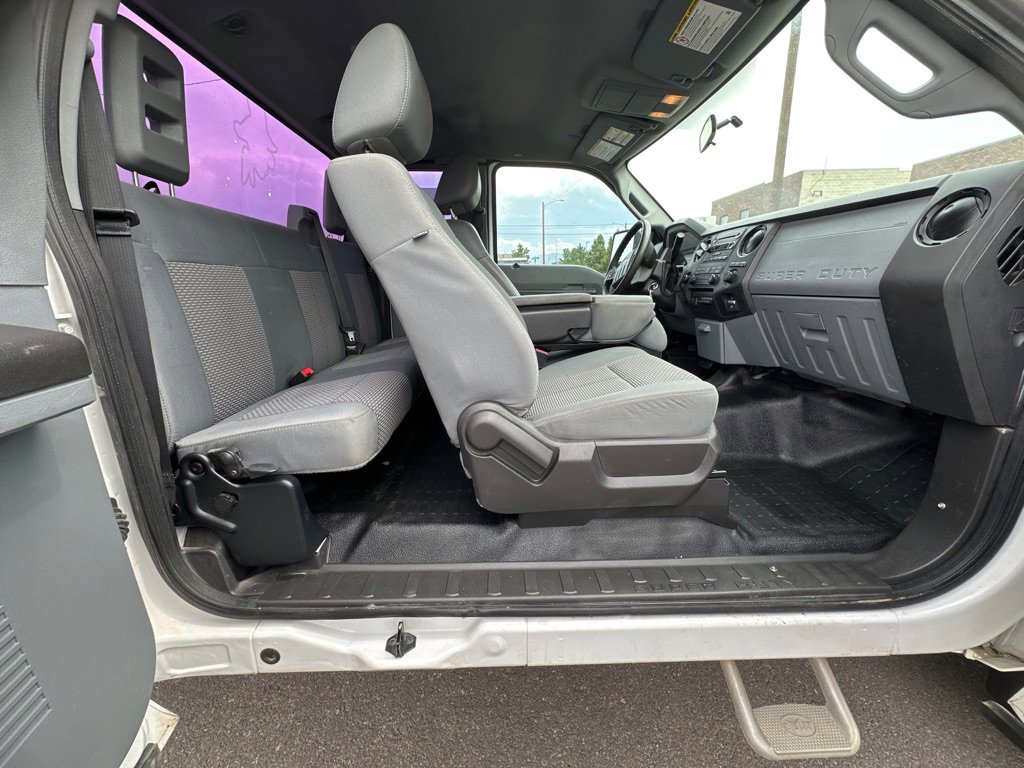Used 2014 Ford F250 XL w/ XL Value Package image 8