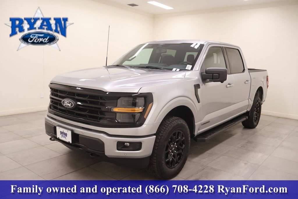 New 2025 Ford F150 XLT w/ Equipment Group 302A MID