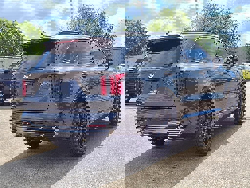 Used 2023 Kia Sorento SX image 7