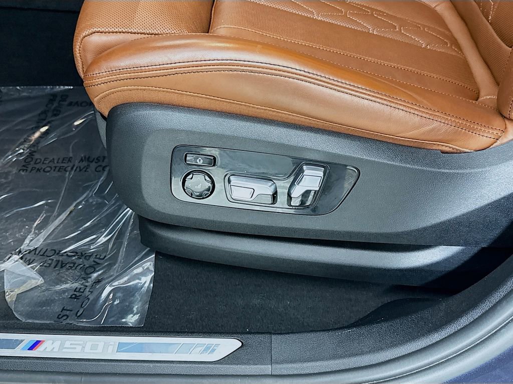 Used 2021 BMW X6 M50i w/ Executive Package image 20