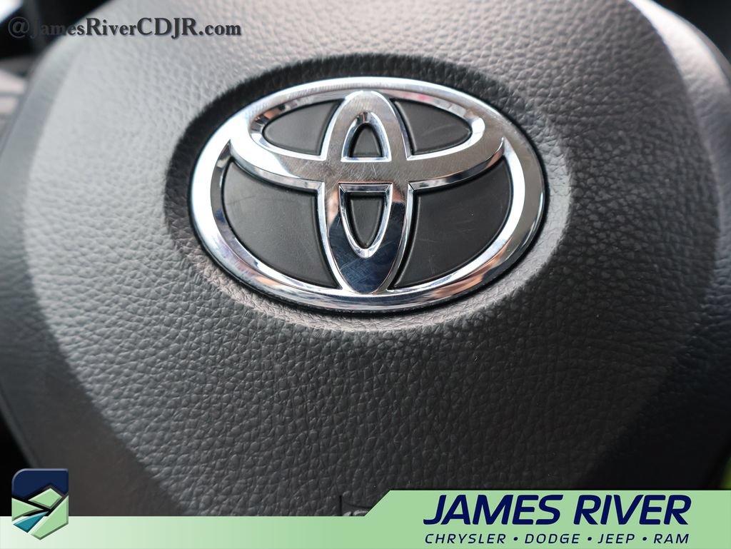 Used 2025 Toyota Corolla LE FWD image 26